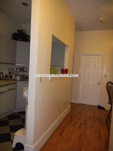 Mission Hill 3 Beds 1 Bath Boston - $4,200