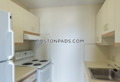 Brookline Wonderous 1 Bed 1 Bath  Boston University - $2,435