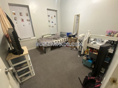 Mission Hill 3 Beds 1 Bath Boston - $4,100