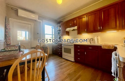 Brookline 5 Bed, 1.5 Bath Unit  Boston University - $6,500