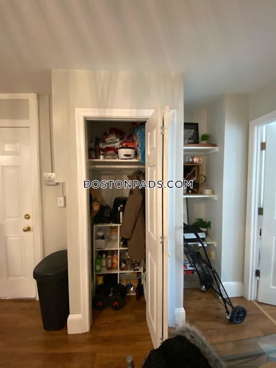 North End 3 Bed, 1 Bath Unit Boston - $4,350