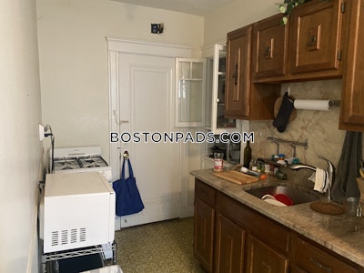 Medford 1 Bed 1 Bath  Wellington - $1,800