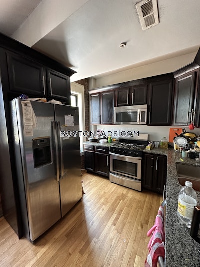 Roxbury Fantastic 4 Bed on Perrin St in Roxbury Available Sept. 1! Boston - $5,300