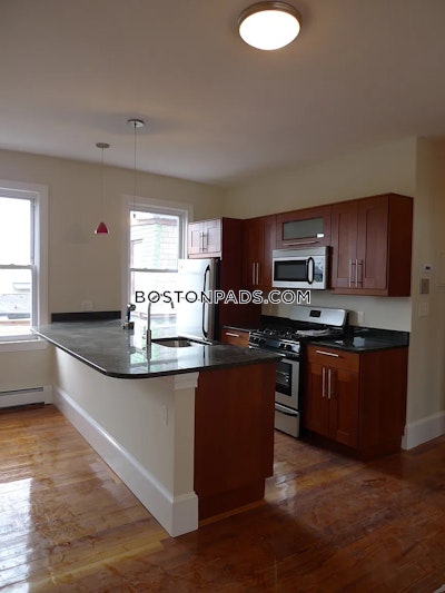 Mission Hill 3 Beds 1 Bath Boston - $5,100