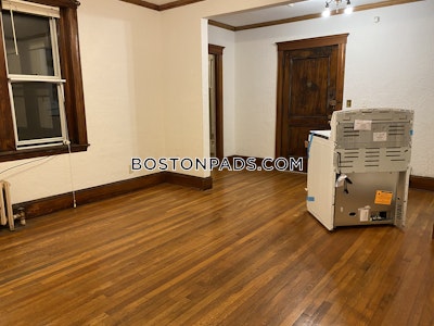 Jamaica Plain 1 Bed 1 Bath Boston - $2,200